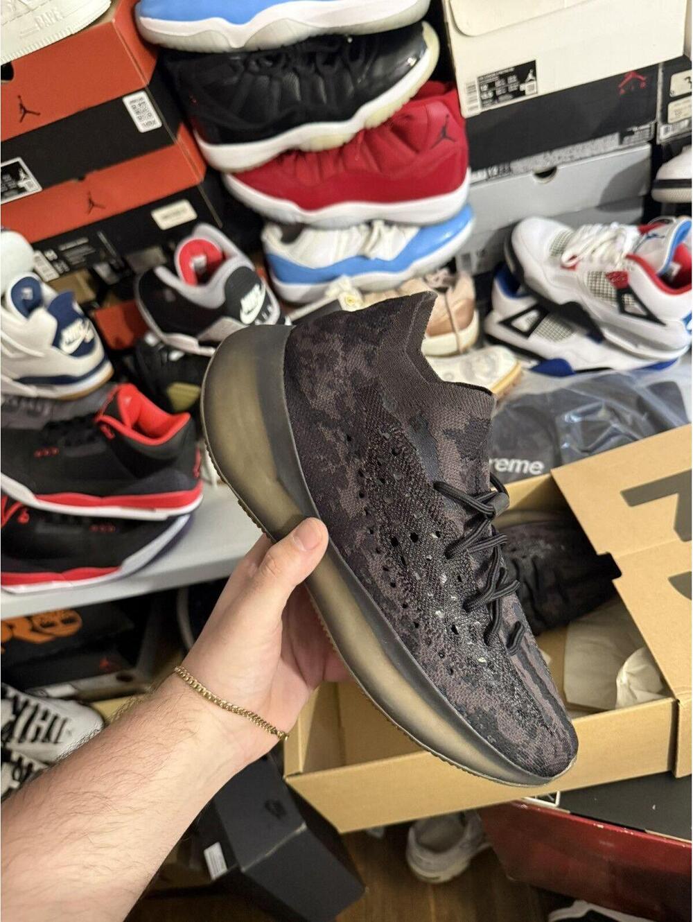 Yeezy 380 triple black sz 10.5